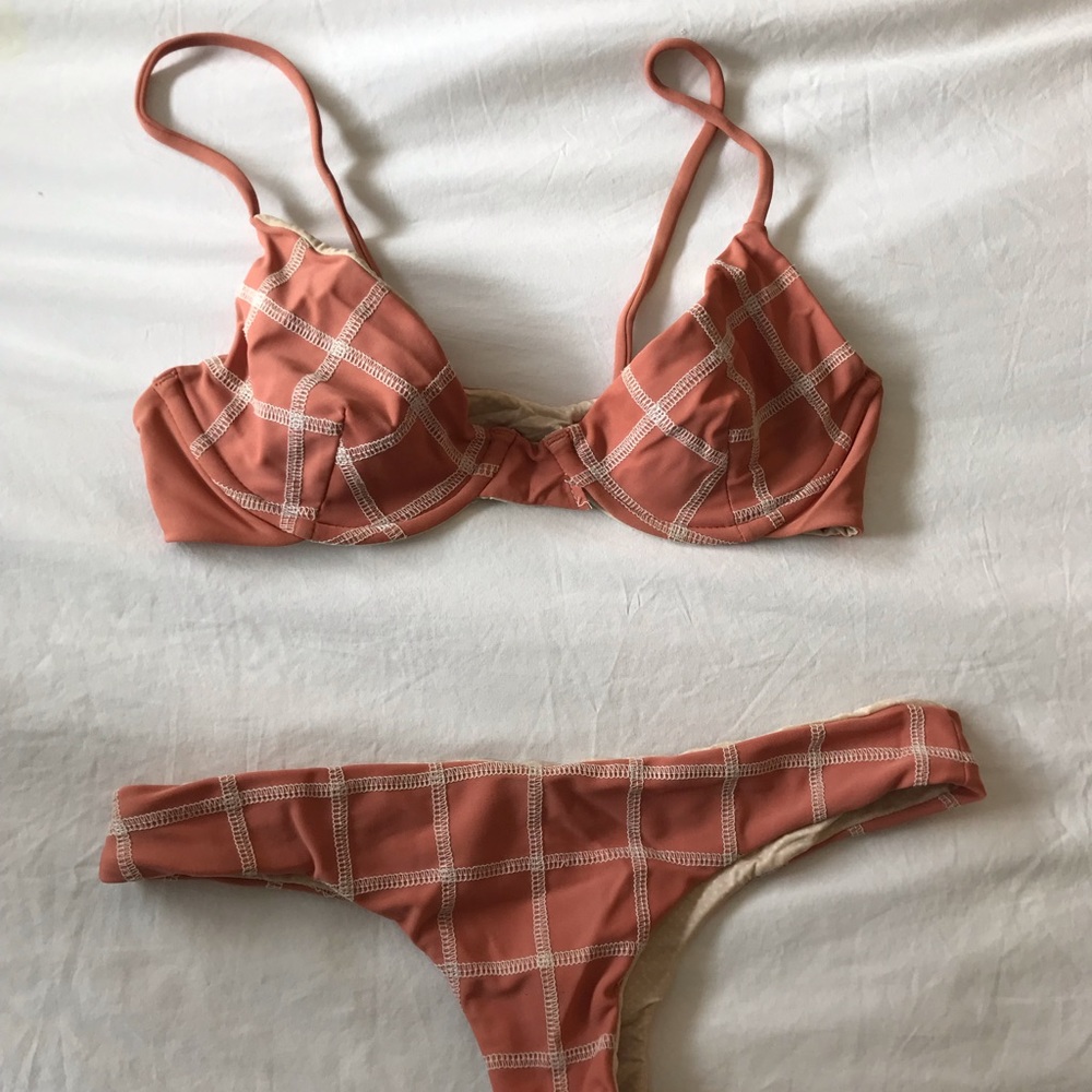 Acacia Papaya Manhattan Set - Picture 2 of 6